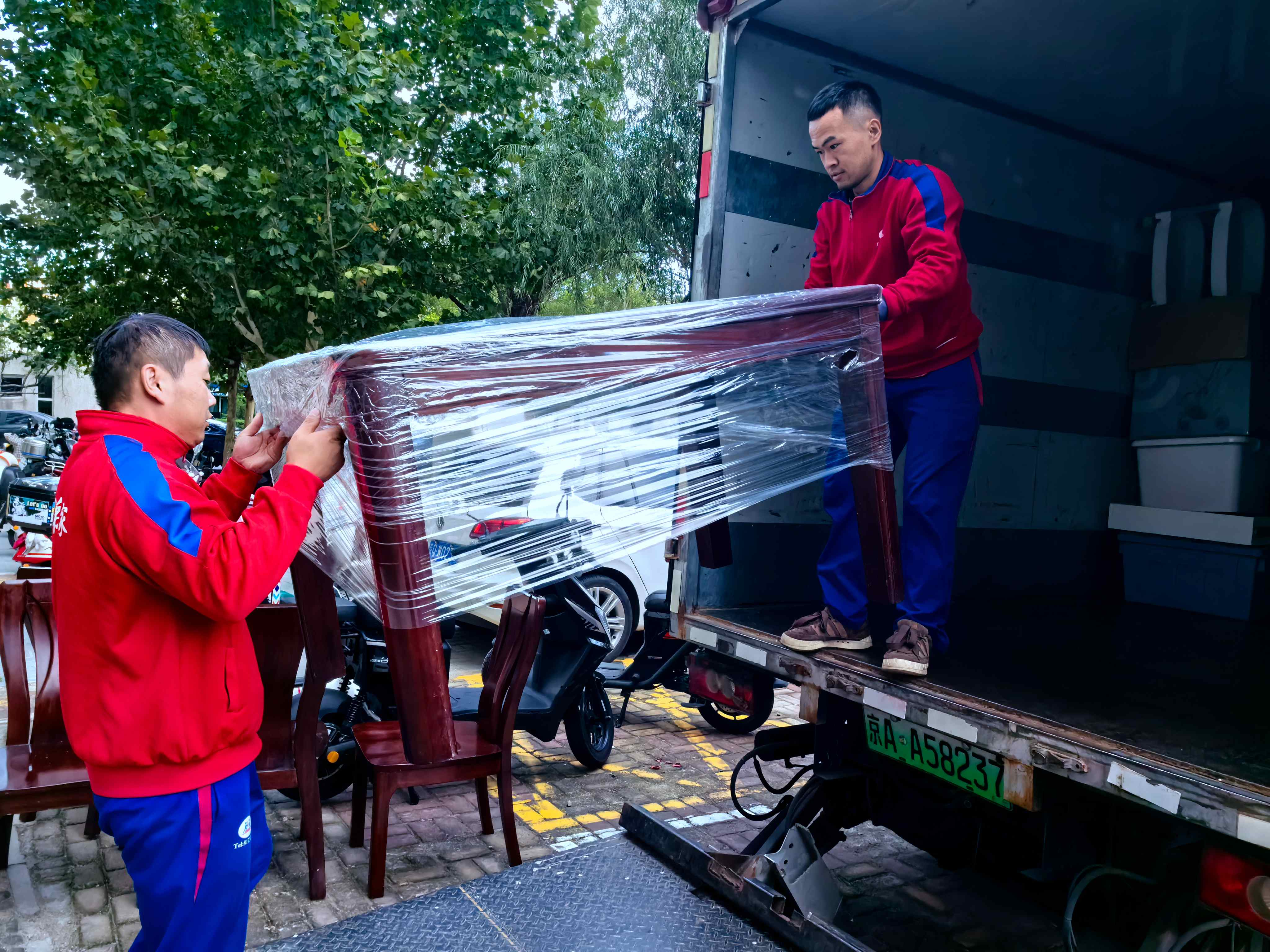 1728610382533149.jpg e8d0b34a6abad00d9f02bfab5d21062_副本.jpg