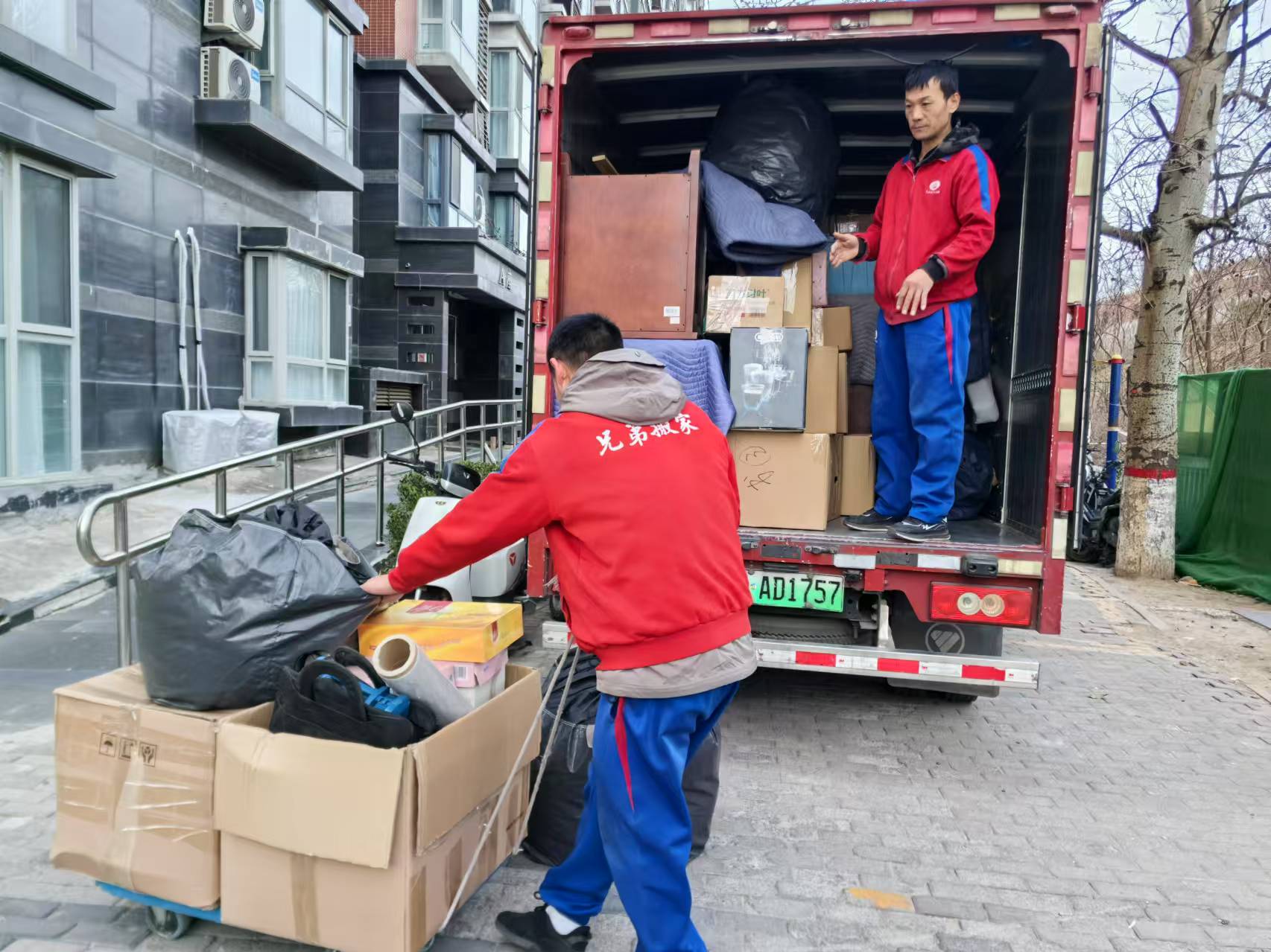 1733900711681161.jpg 0126b1f8306b54611001158ab9422ff.jpg